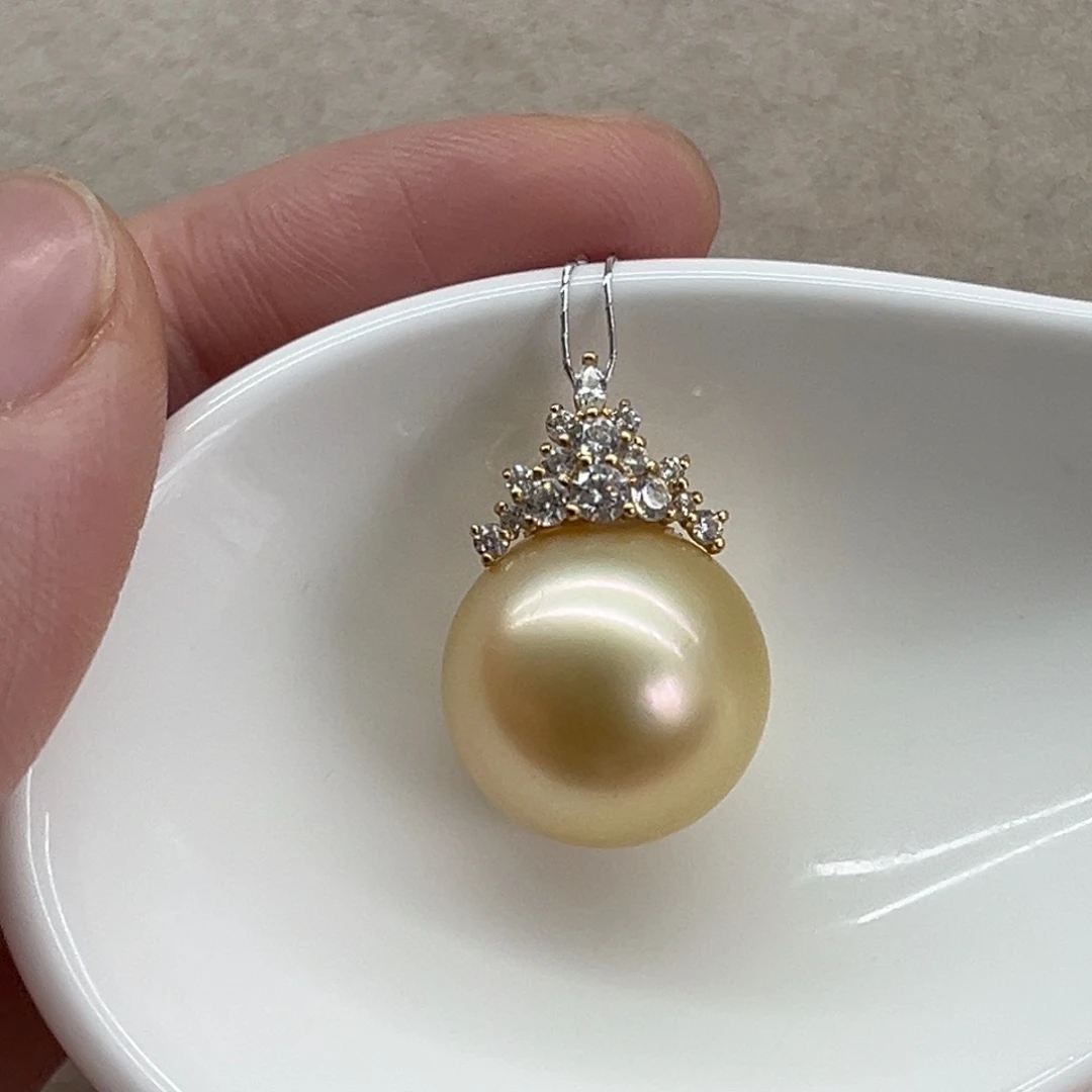 海水珍珠颈饰18K金镶嵌14.8mm