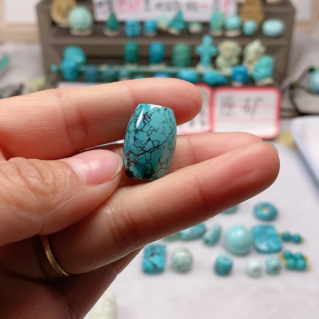 绿松石未镶嵌珠宝半成品幸***者