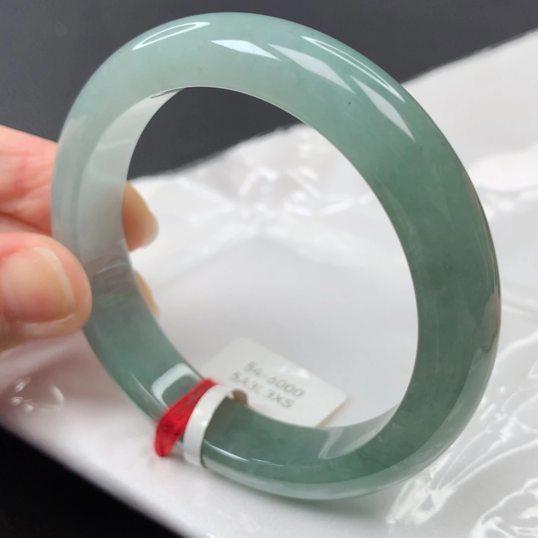 【闪购商品】翡翠手镯未镶嵌68号正圈xs54