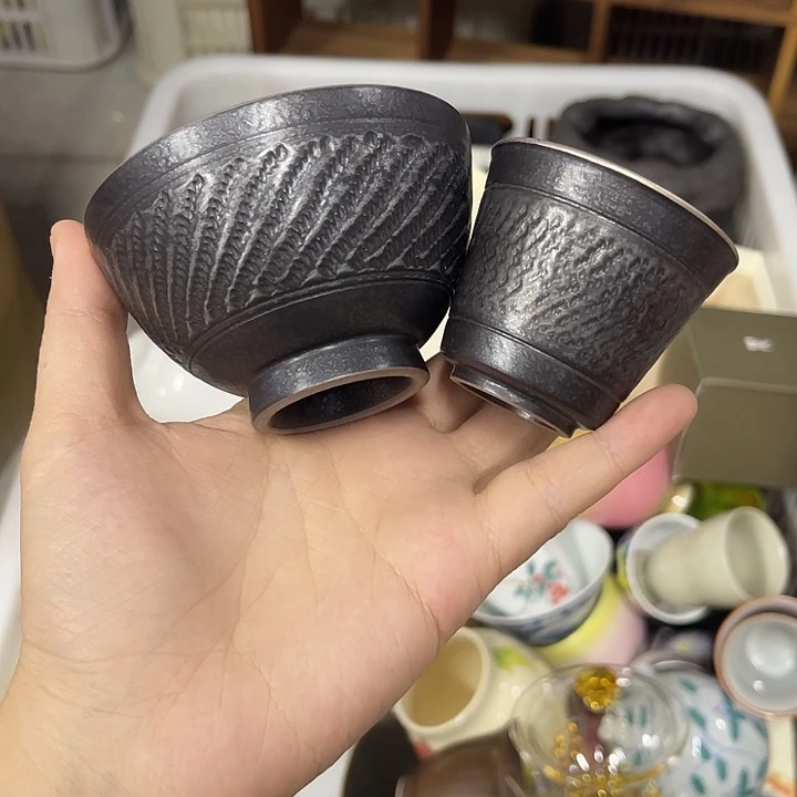 ?****一青花洒金手绘青花鱼