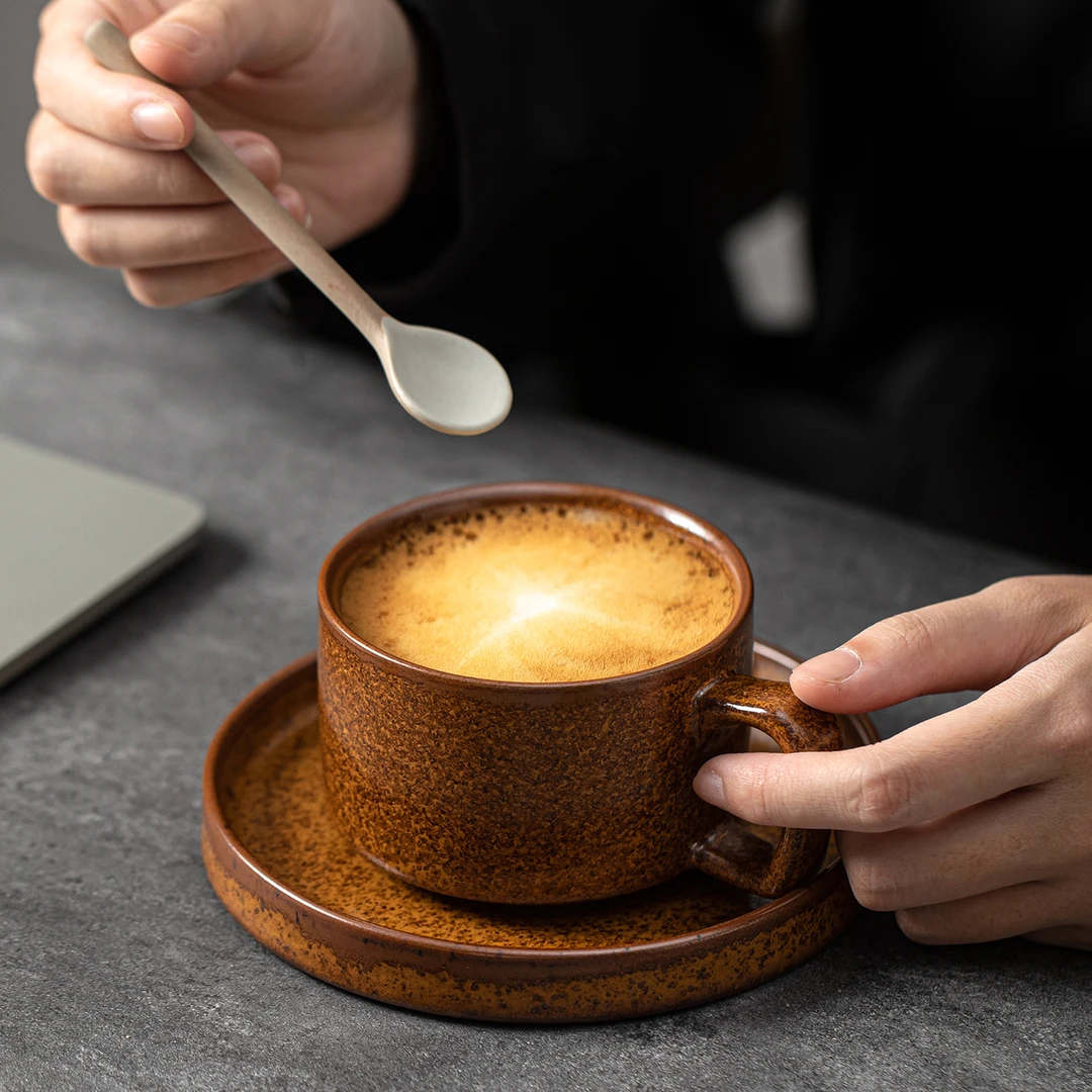 咖啡杯碟套装2025新款高级感的精致家用的陶瓷杯碟拿铁杯子马克杯