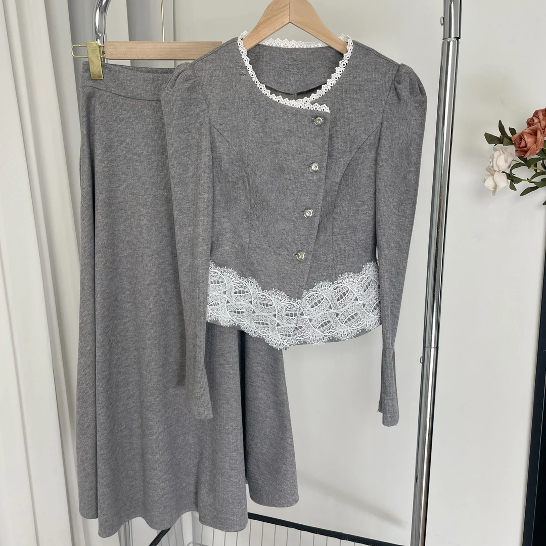 拉夏贝尔25年春季新款轻奢气质轻熟休闲百搭上衣+半裙 8142 ZCK