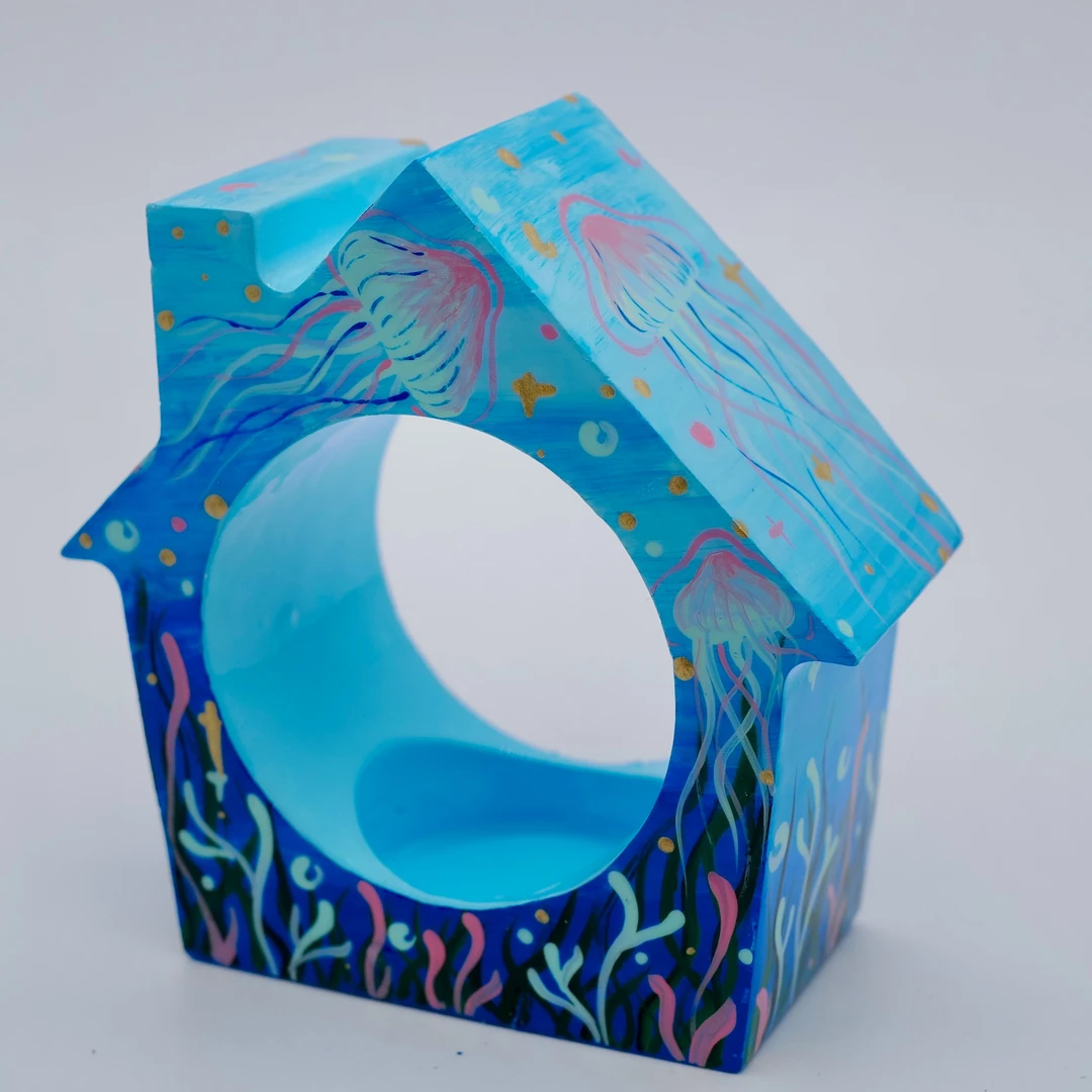 PM 王甜心工作室《房子》石膏作品，仅一件（非王甜心本人绘画）