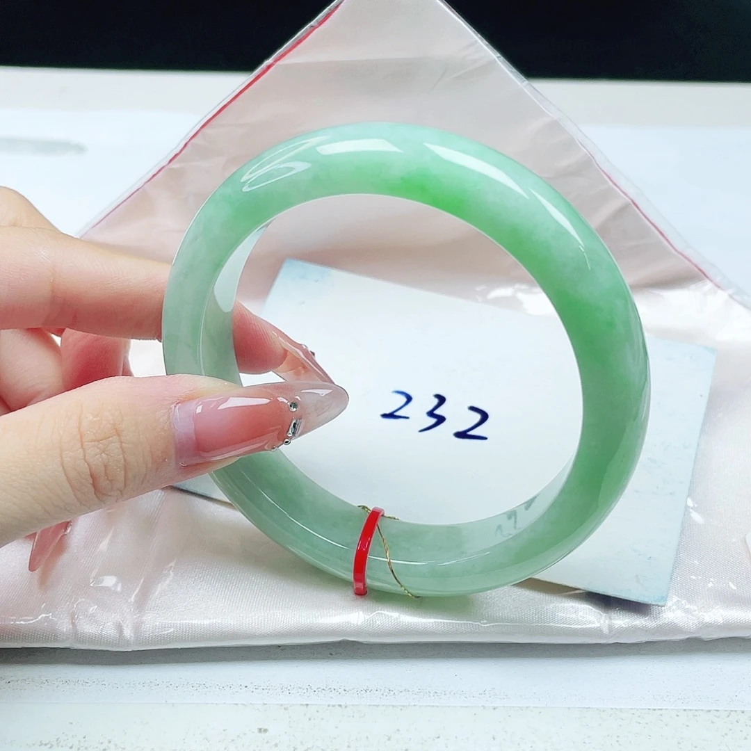 翡翠未镶嵌手镯58