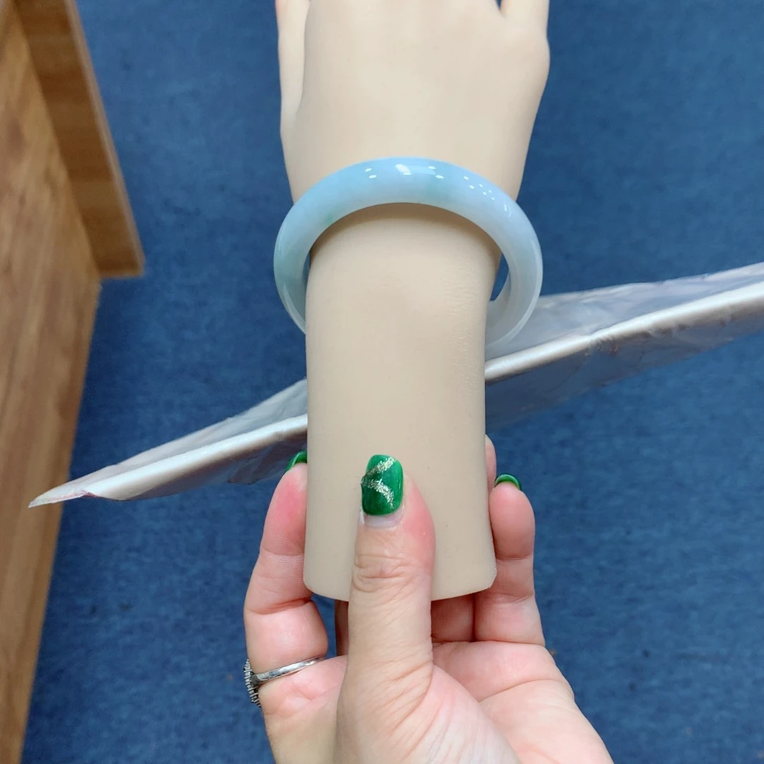 未镶嵌手镯翡翠买断