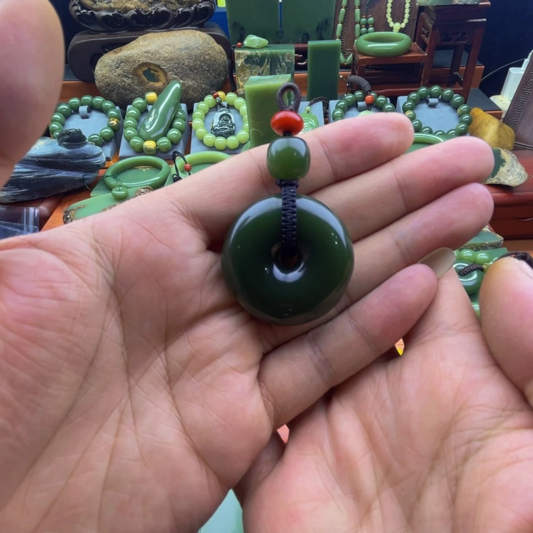 京***兆岫岩河磨玉（透闪石质玉）未镶嵌颈饰