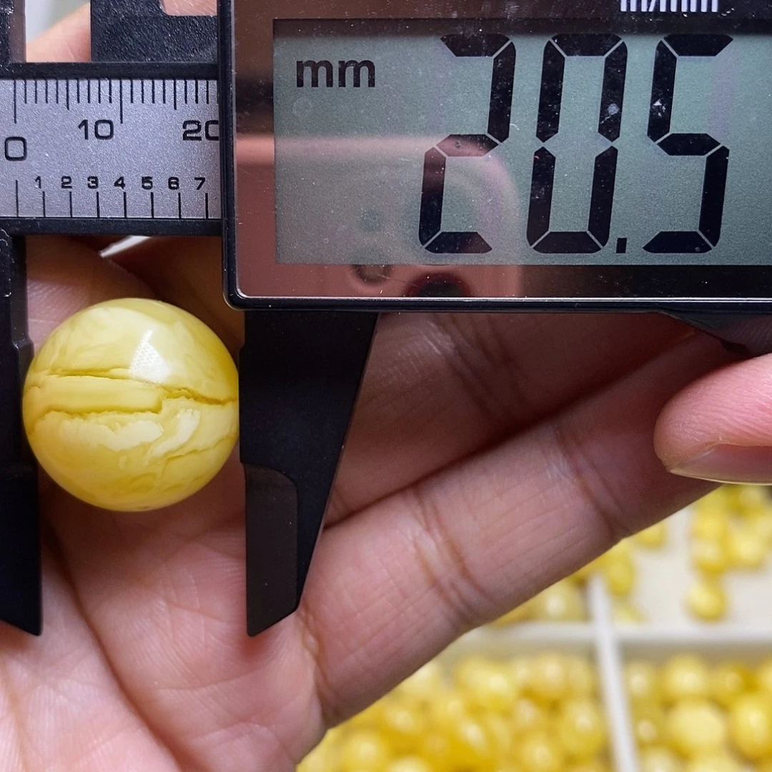 裸石琥珀未镶嵌蜜蜡圆珠