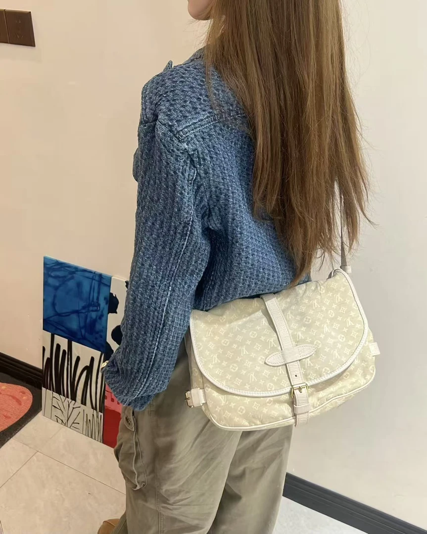 95新 LouisVuitton/路易威登 小号白色单宁双子星/斜挎包
