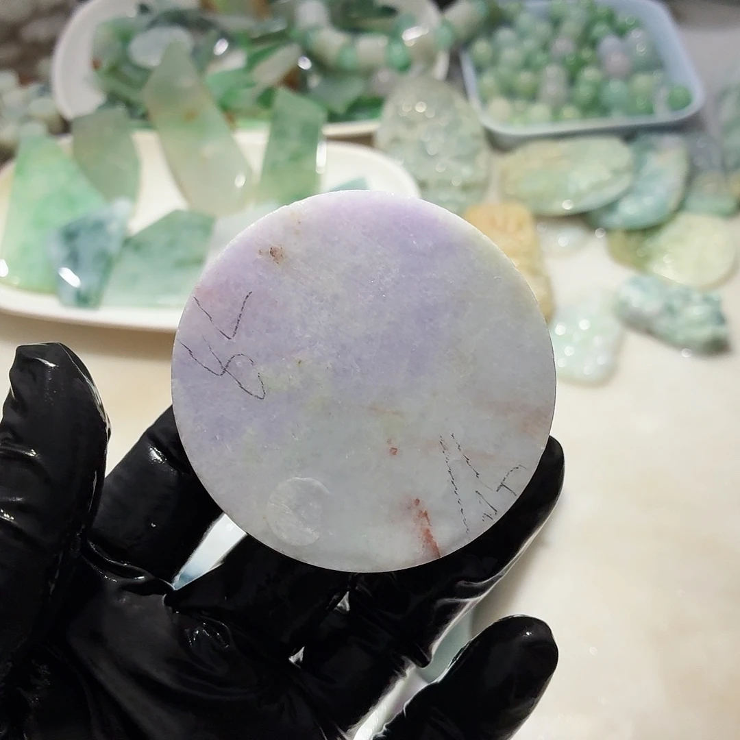 翡翠足铂镶嵌颈饰边角料