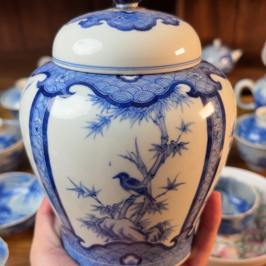 陶瓷手绘青花好看