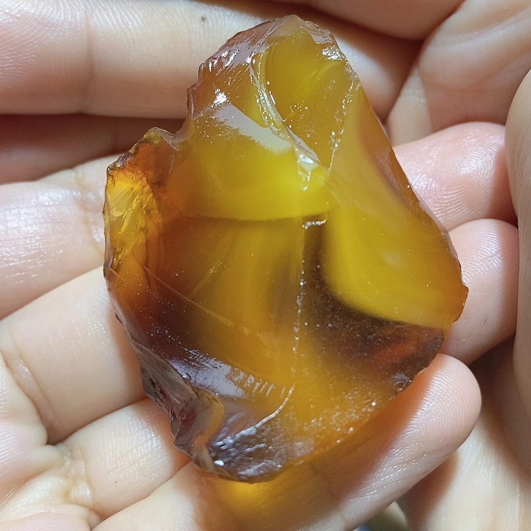 琥珀未镶嵌颈饰蜜蜡原石