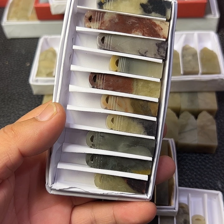 老****伊犁石印石1.0小瓦章一组