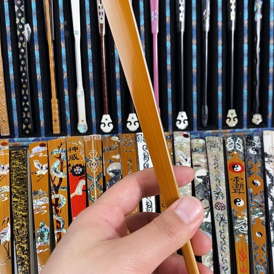 扇子手工制作工艺精湛