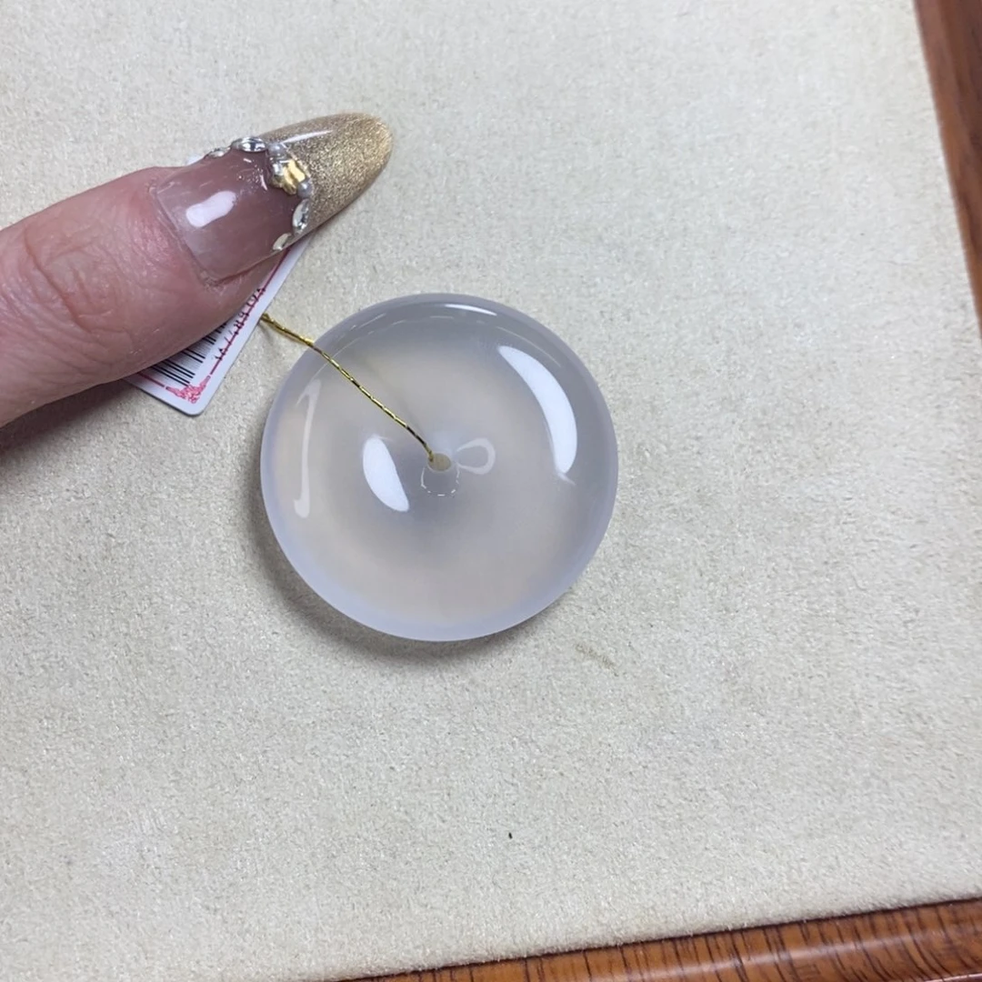 石英质玉颈饰未镶嵌?****