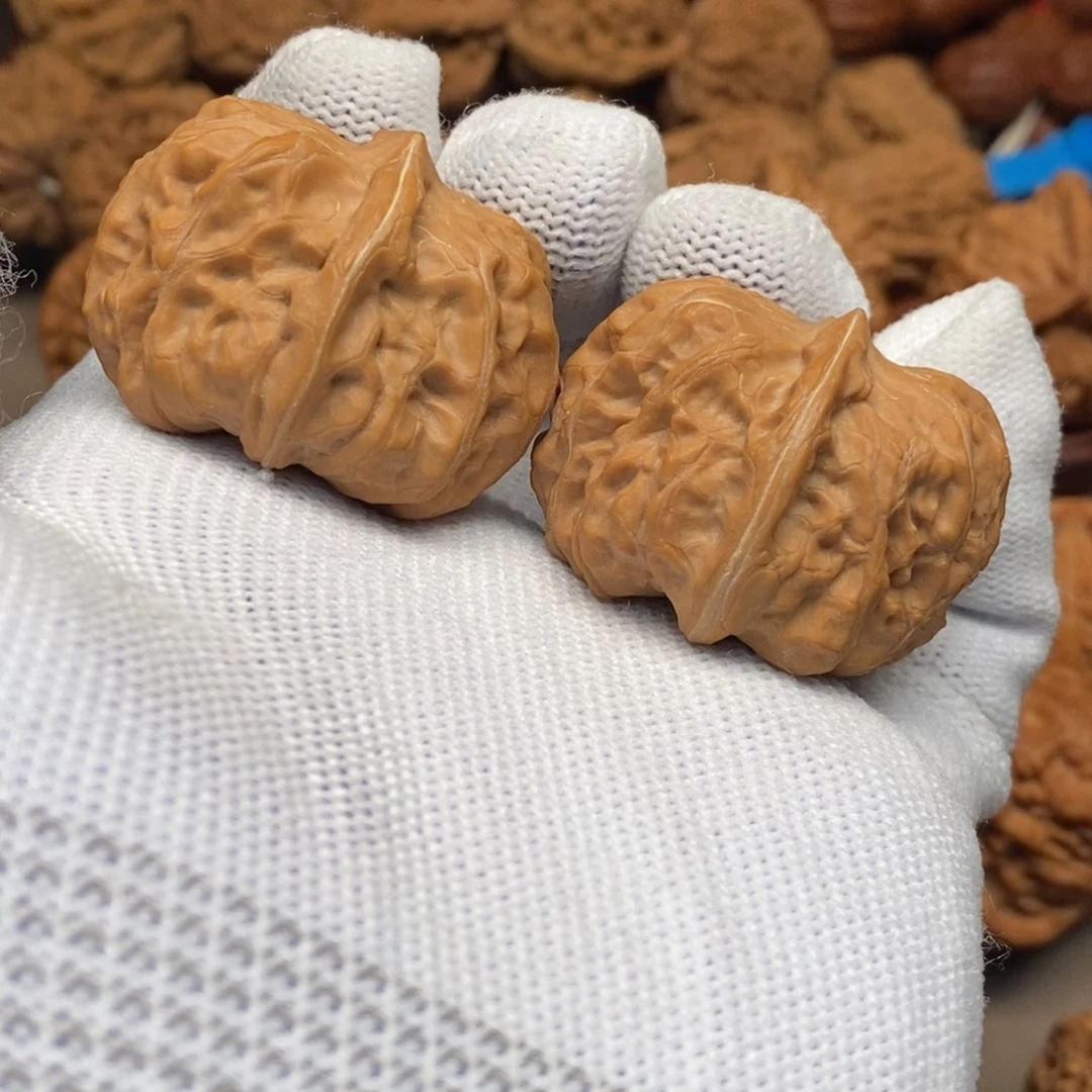 文玩核桃吊坠门头沟元宝34