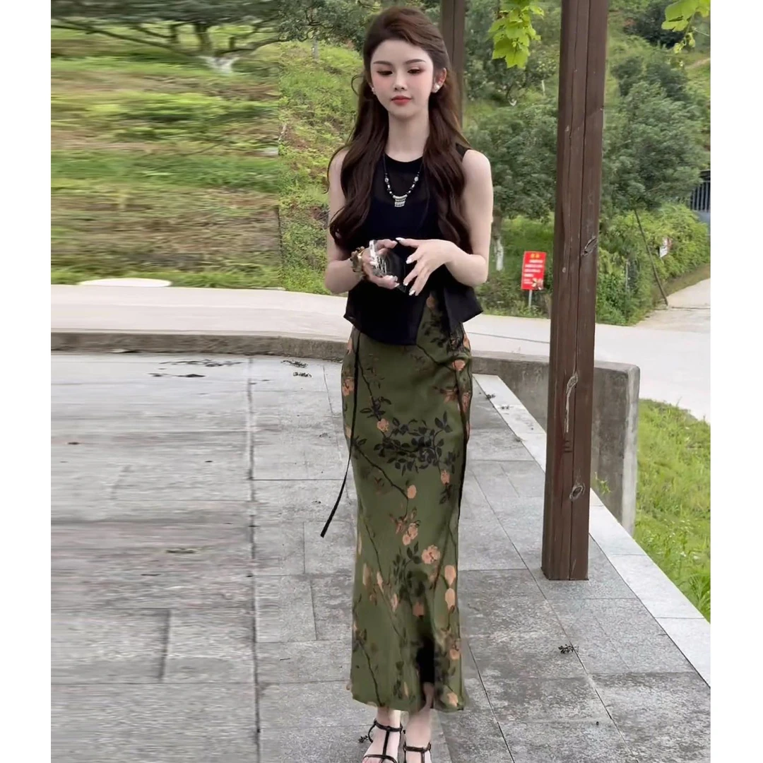 VOCKOO官方巨好看的夏装一整套女设计感不规则无袖上衣国风印花半