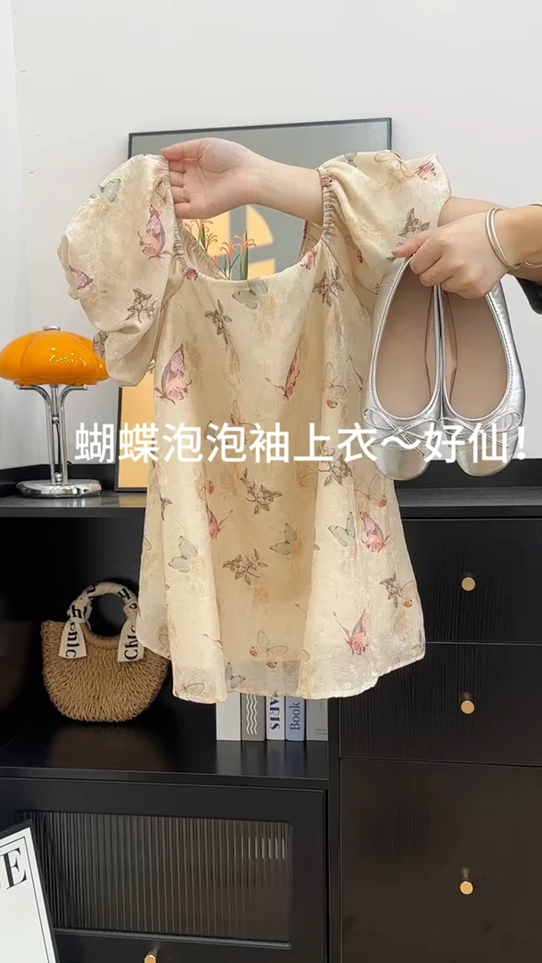 富家千金风泡泡袖印花方领短袖女2025夏季新款蝴蝶结衬衫潮ins