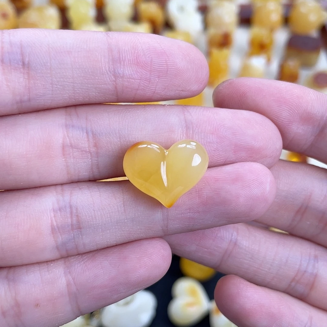 未镶嵌蜜蜡珠宝奇石