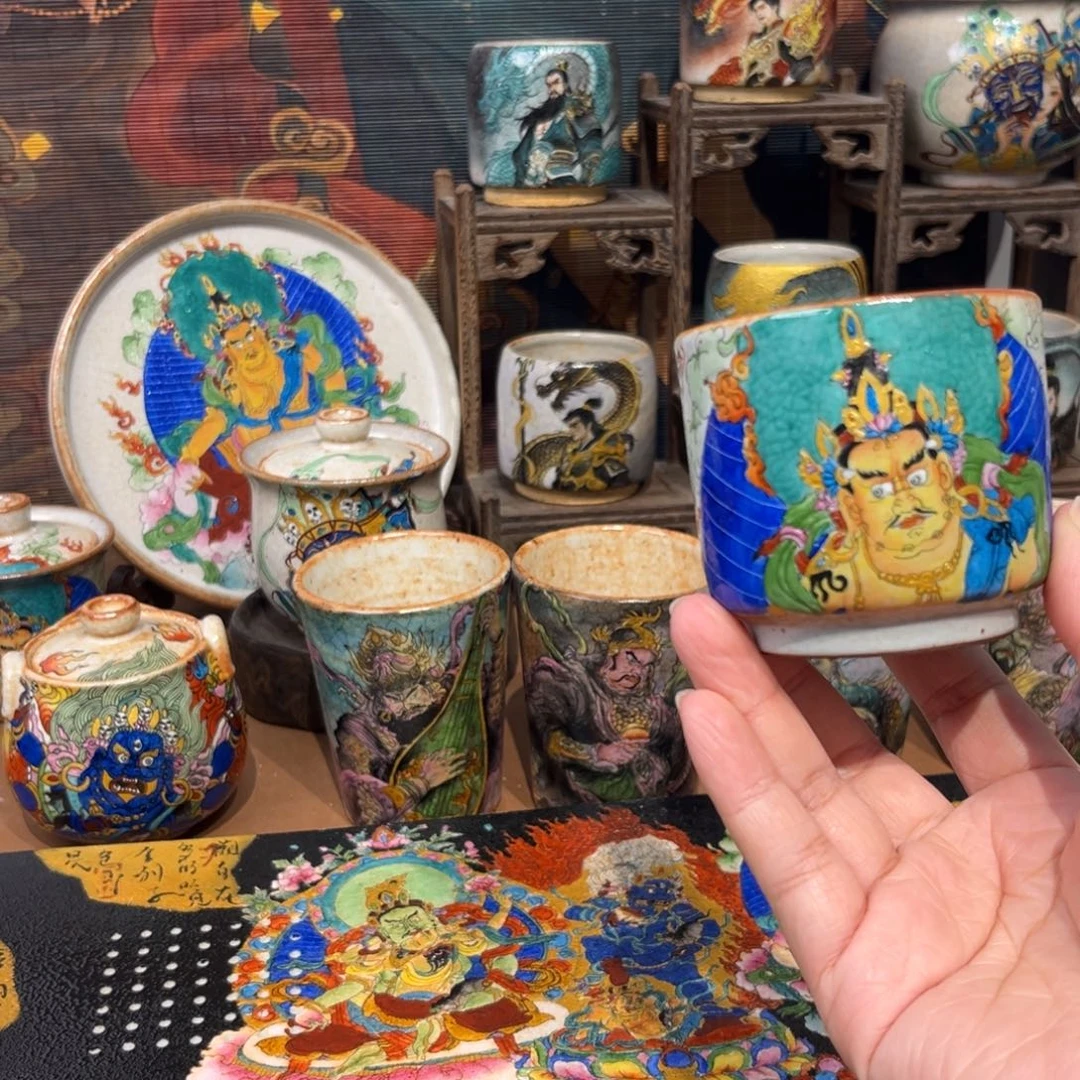 手工手绘黄财财茶杯