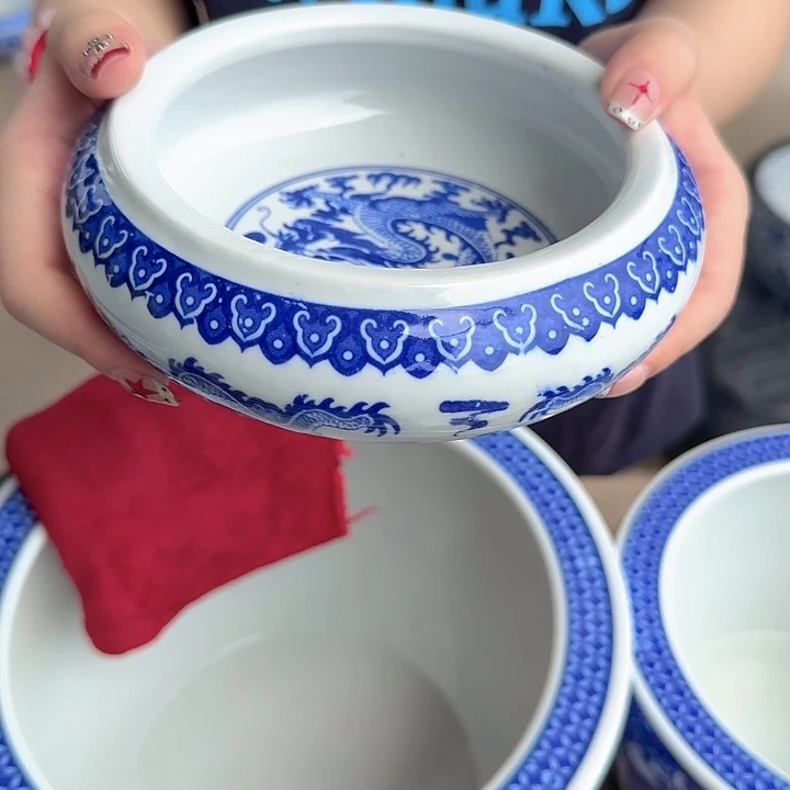 瓷片直径15厘米，高度6厘米…..