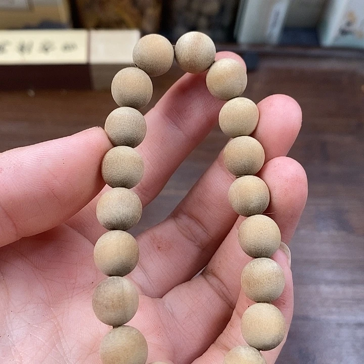 檀香木手串/手链1.0×19粗抛