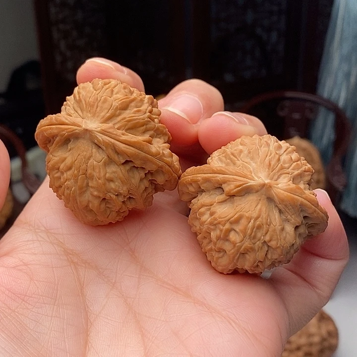 木质类吊坠白狮子38尺