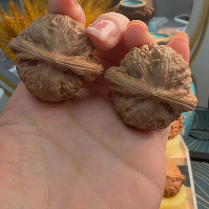 把件桃核宫灯 39-.42任选