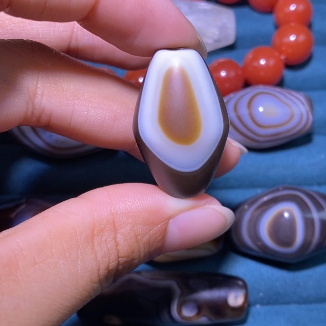 未镶嵌玛瑙/玉髓珠宝奇石
