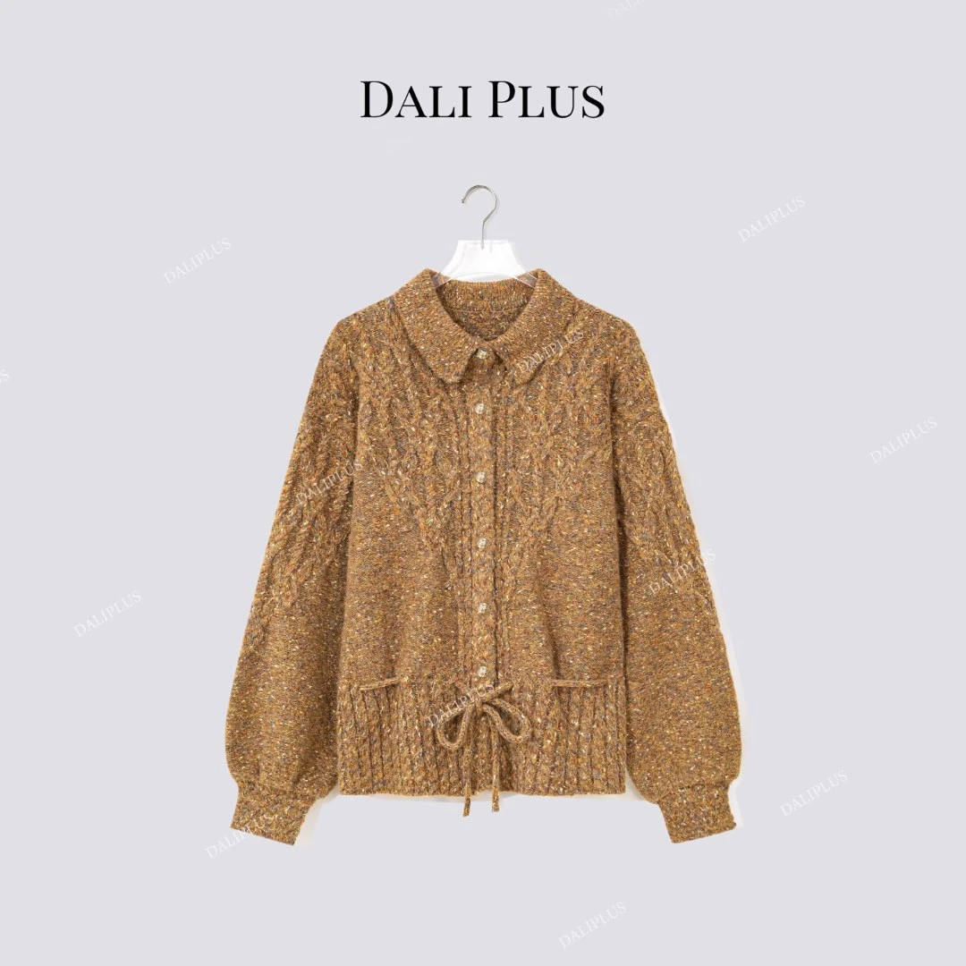 DALI PLUS“重磅羊毛混纺维亚开衫”系带收腰绞花针织衫-D5SZ8228