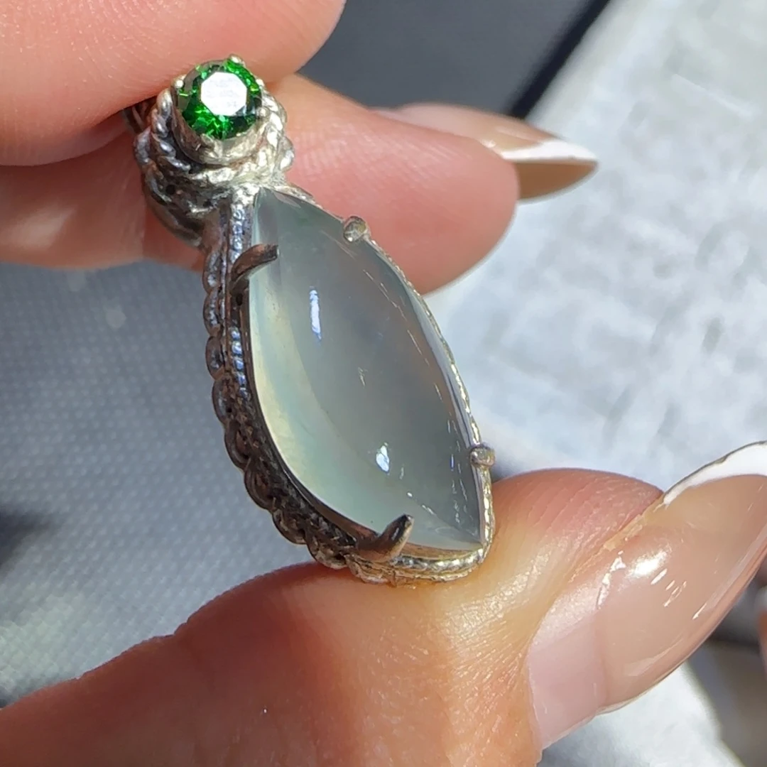 翡翠未镶嵌戒指翡翠