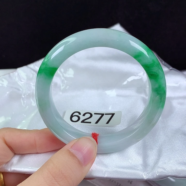 翡翠未镶嵌手镯55圈