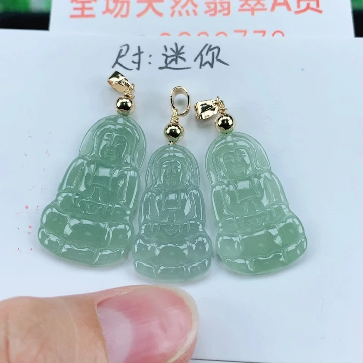 翡翠挂件未镶嵌多样性发其1