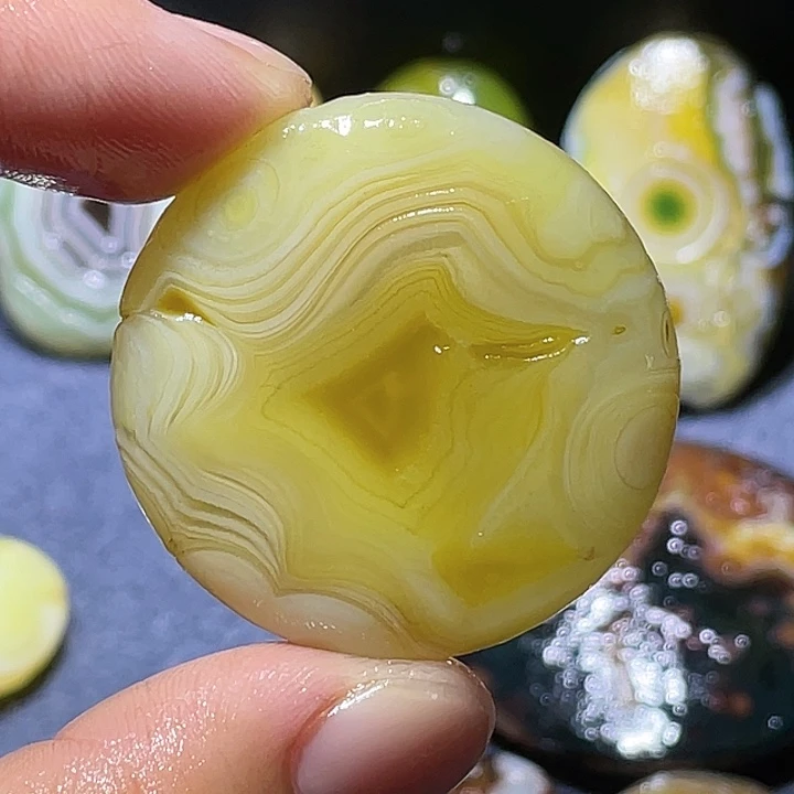 玛瑙/玉髓未镶嵌吊坠(不含链)