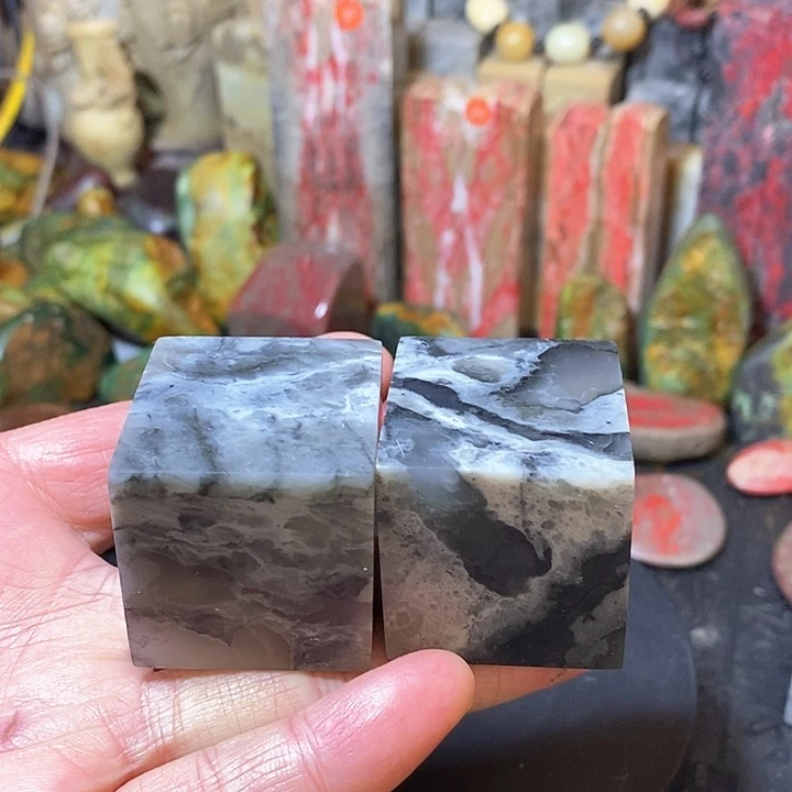 昌化鸡血石昌化石