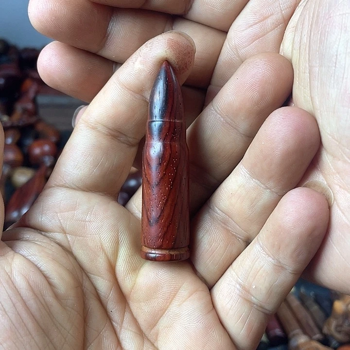 微凹黄檀（南美大红酸枝）用**昱