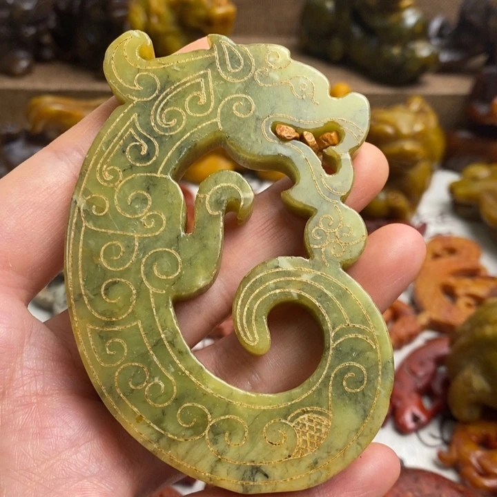 蛇纹石玉未镶嵌颈饰16