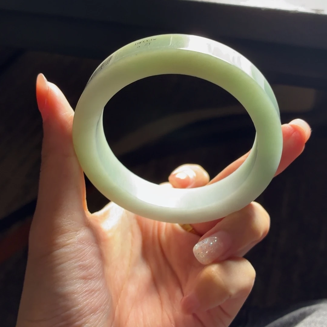 未镶嵌多样性定制手镯定制翡翠