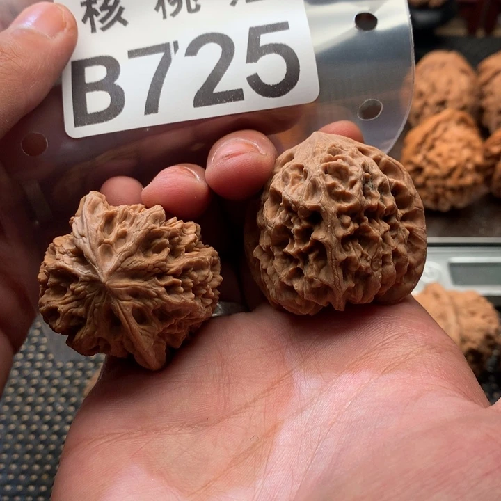 吊坠文玩核桃野牛