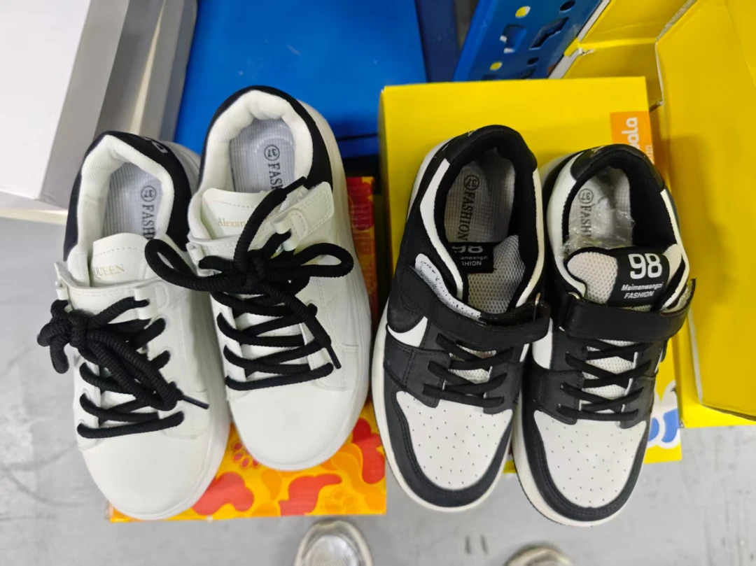 儿i童运动鞋经典款透气轻便鞋