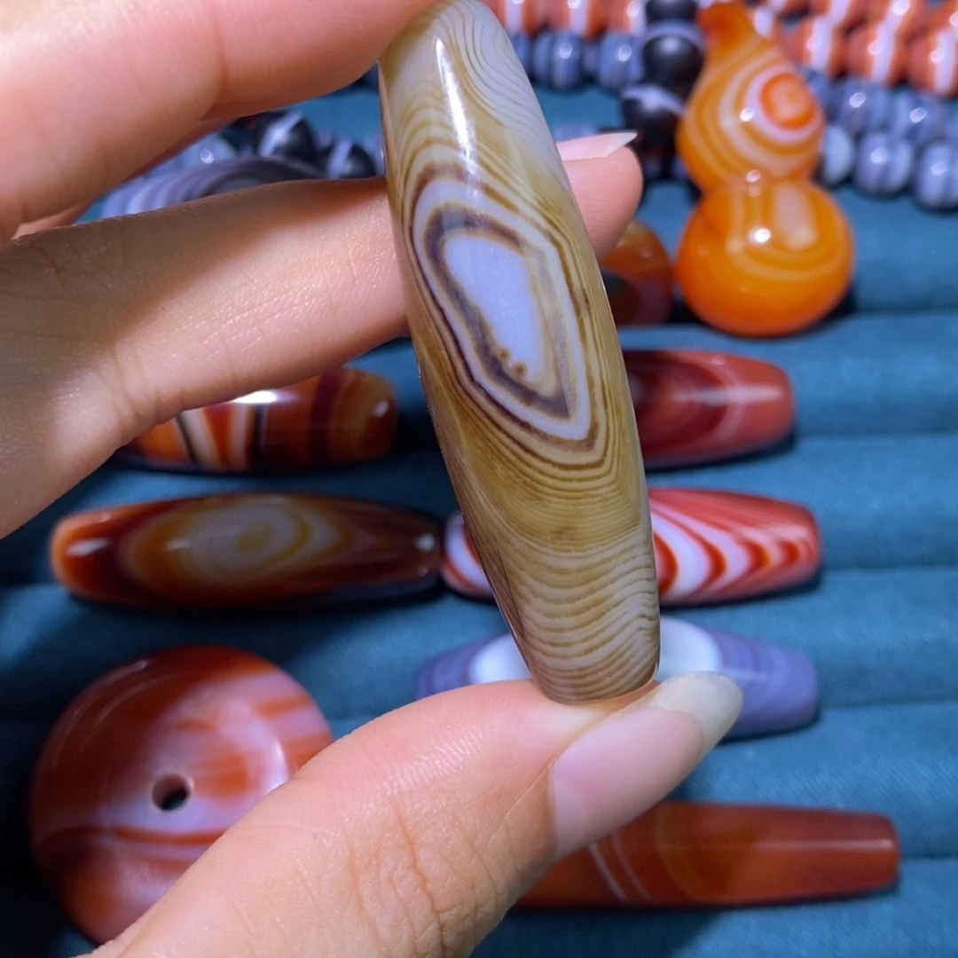 未镶嵌玛瑙/玉髓珠宝奇石