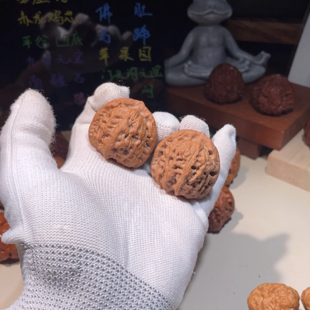 锋***锋文玩核桃把件佛肚6039，3736