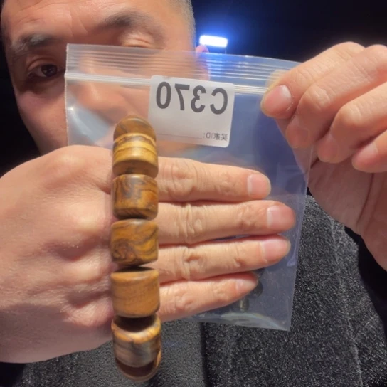 大叶紫檀（黑酸枝木类）已**败370