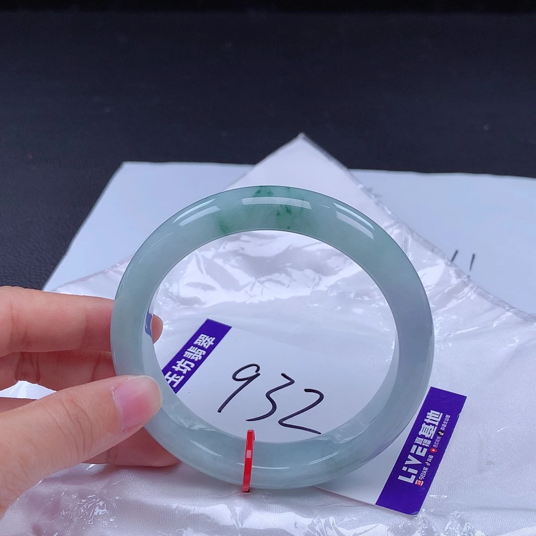 翡翠手镯未镶嵌63圈000468