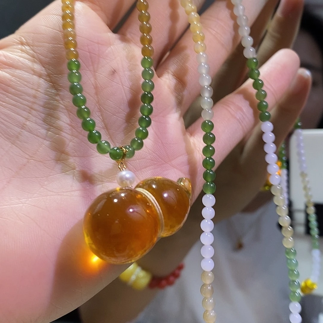 琥珀未镶嵌裸石琥珀