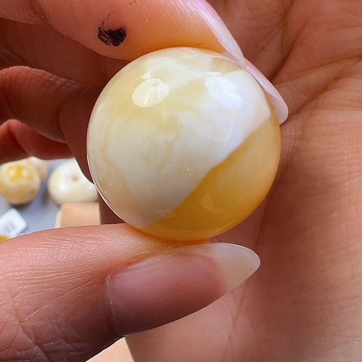 未镶嵌蜜蜡珠宝奇石