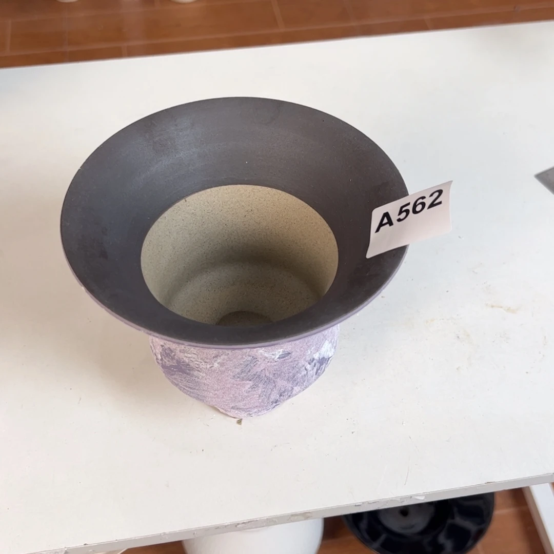 吴***柒562景德镇手工花盆