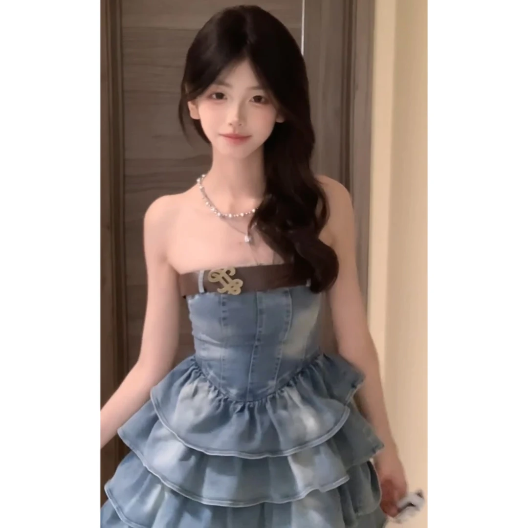 千禧辣妹风抹胸牛仔连衣裙女夏季2025新款收腰显瘦纯欲蓬蓬蛋糕裙