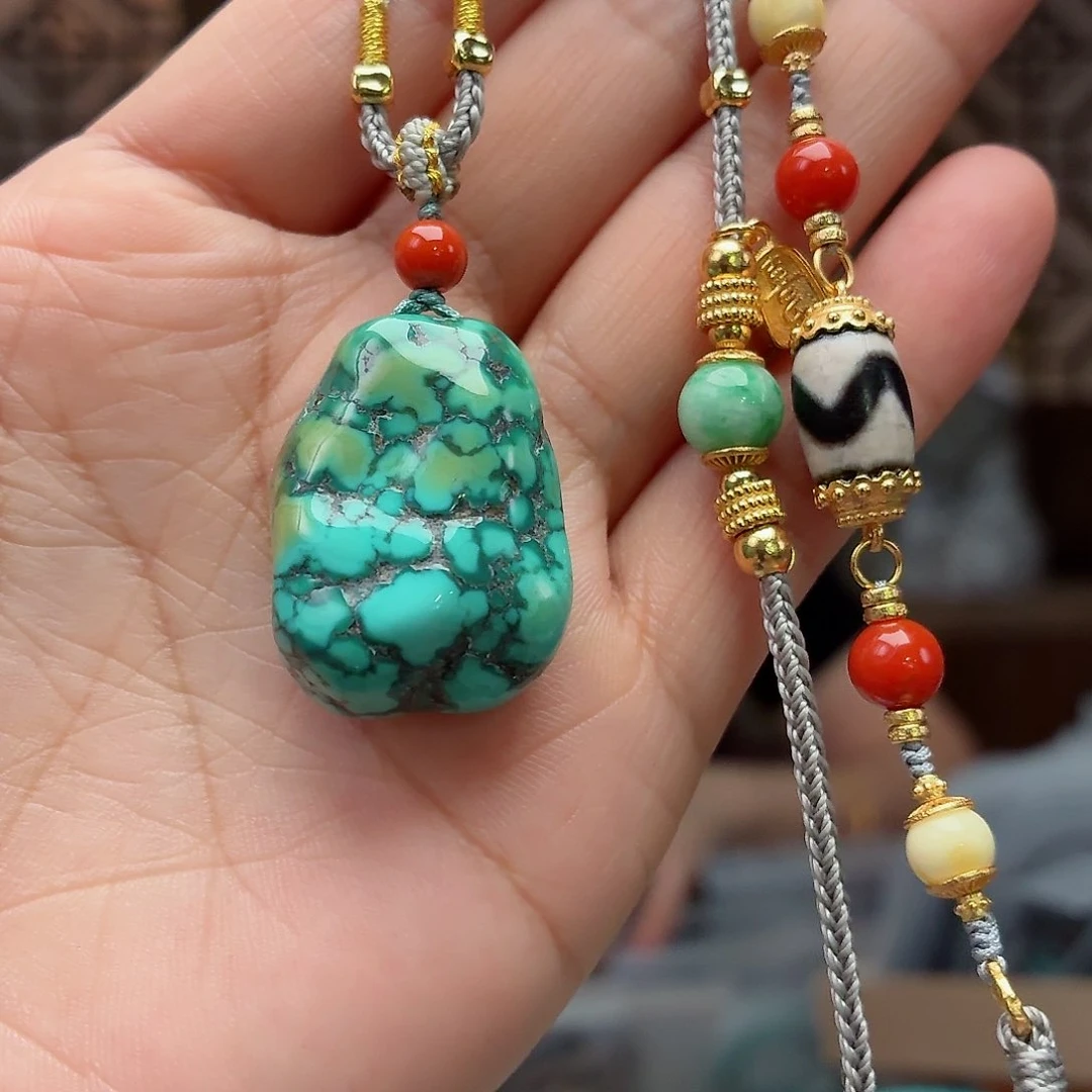 未镶嵌绿松石珠宝奇石