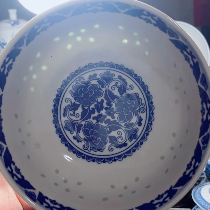 青花玲珑7寸面碗牡丹花