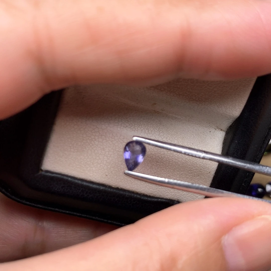 尖晶石裸石未镶嵌